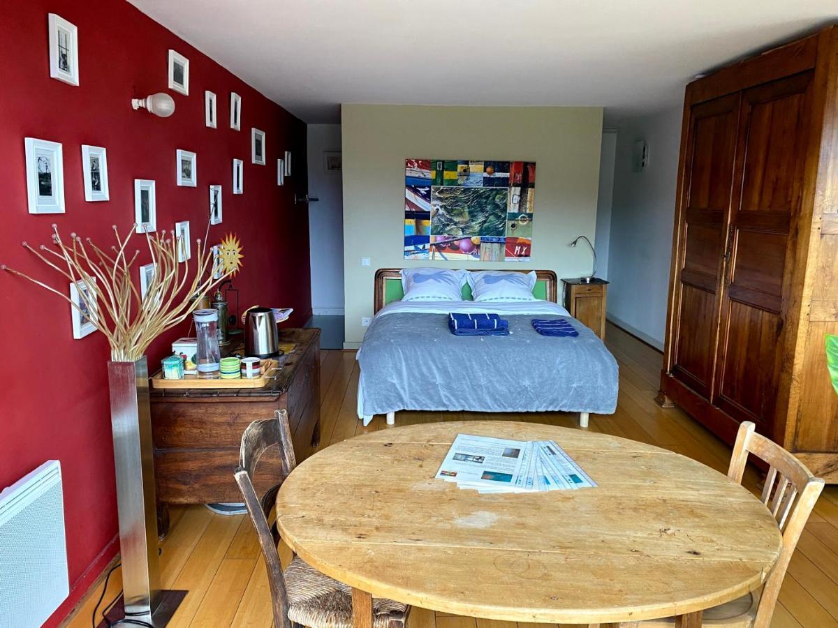 Homestay Le Corbusier 5 Ieme Rue فيرميني المظهر الخارجي الصورة